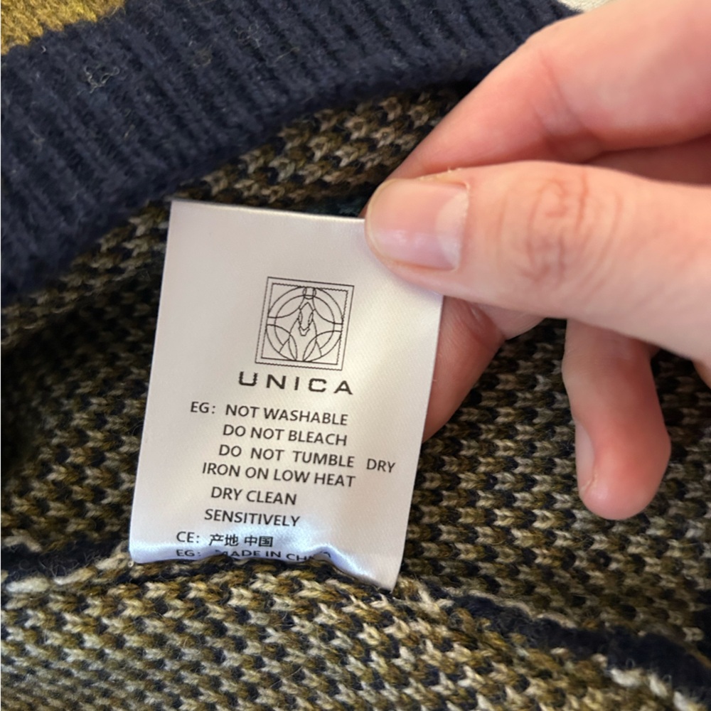 UNICA Renaissance Classic Argyle Pattern Wool Blend College Style Knit vest - Picture 4 of 10